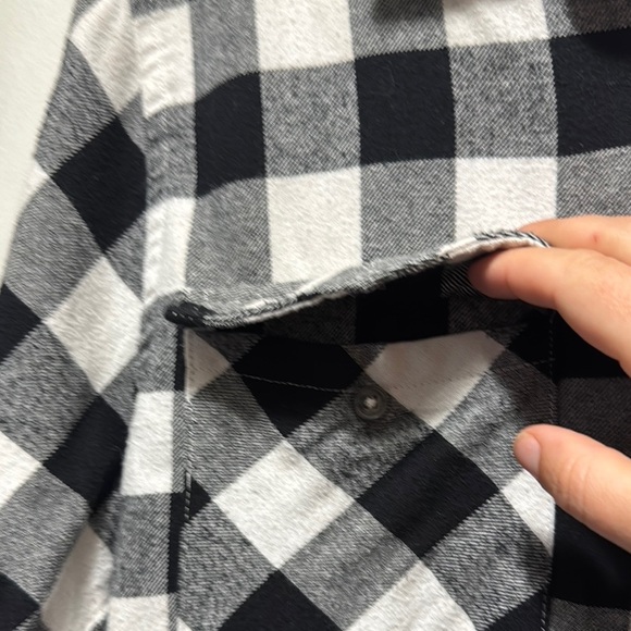 Black and White Checkered Men's Shirt large - Picture 4 of 11